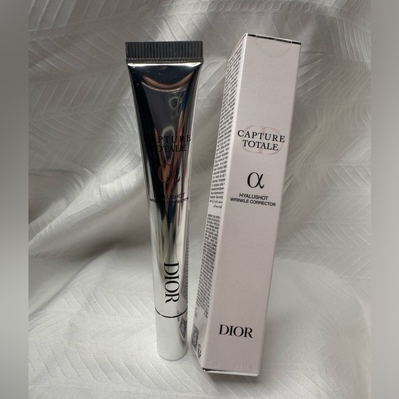 Dior capture totale hyalushot wrinkle corrector. - Picture 1 of 2